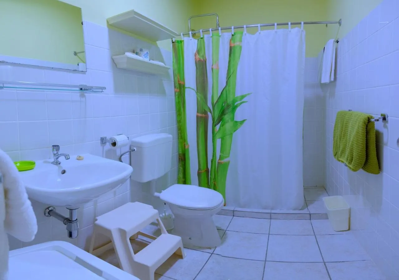Aruba Quality Apartments & Suites Palm Beach 2*,