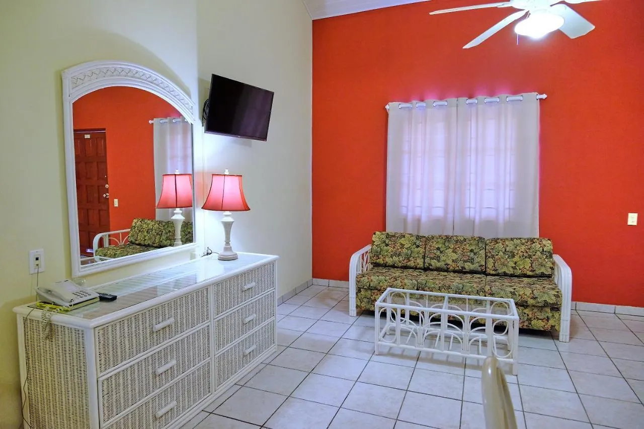Aruba Quality Apartments & Suites Palm Beach 2*,